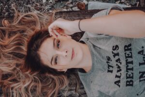 Benefits of using natural hair care products